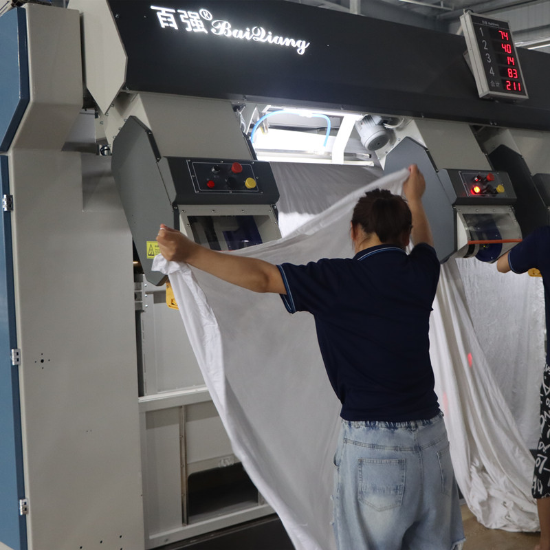 布草洗滌公司燙平機輸送前端有必要用展布機嗎? 布草洗滌公司燙平機輸送前端有必要用展布機嗎?